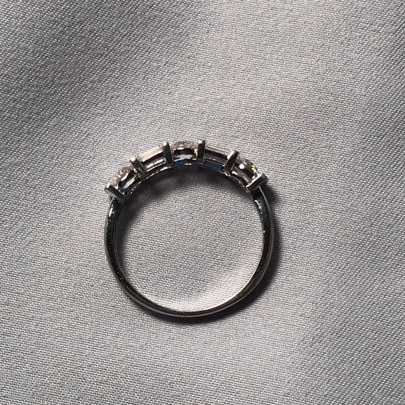 Silver plated, CZ Ring - Picture 4 of 5